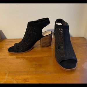 New Vince Camuto Block Heel Open Toe Bootie